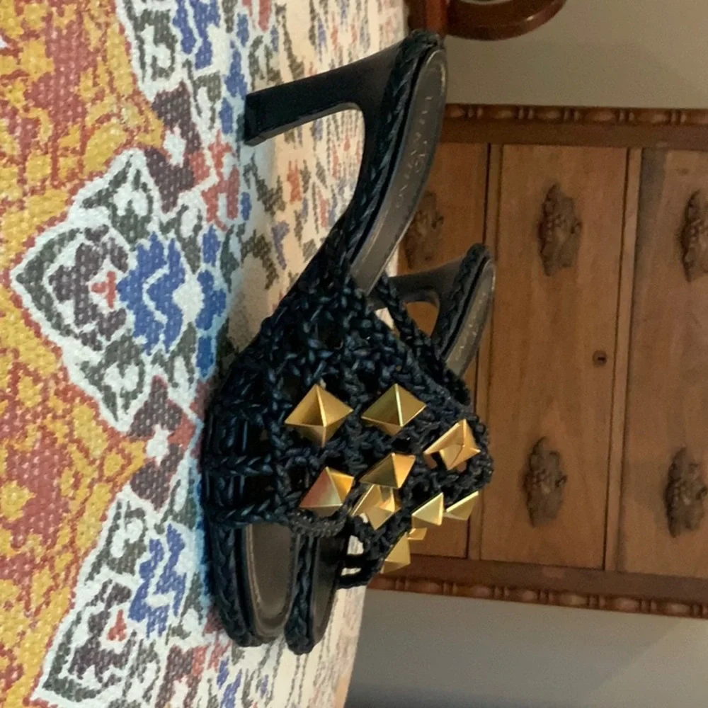 Valentino Garavani these valentino
